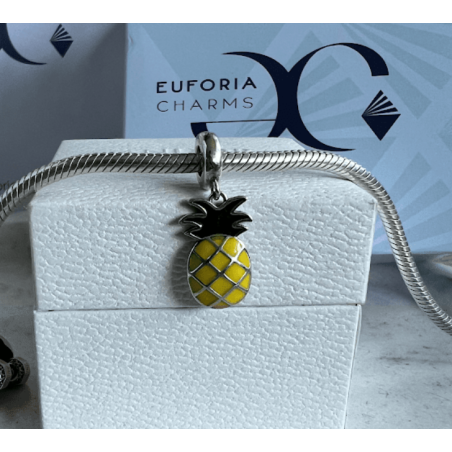 Charm Piña